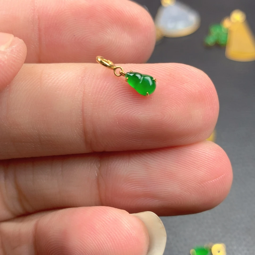 【闪购商品】颈饰18K金镶嵌翡翠翡翠