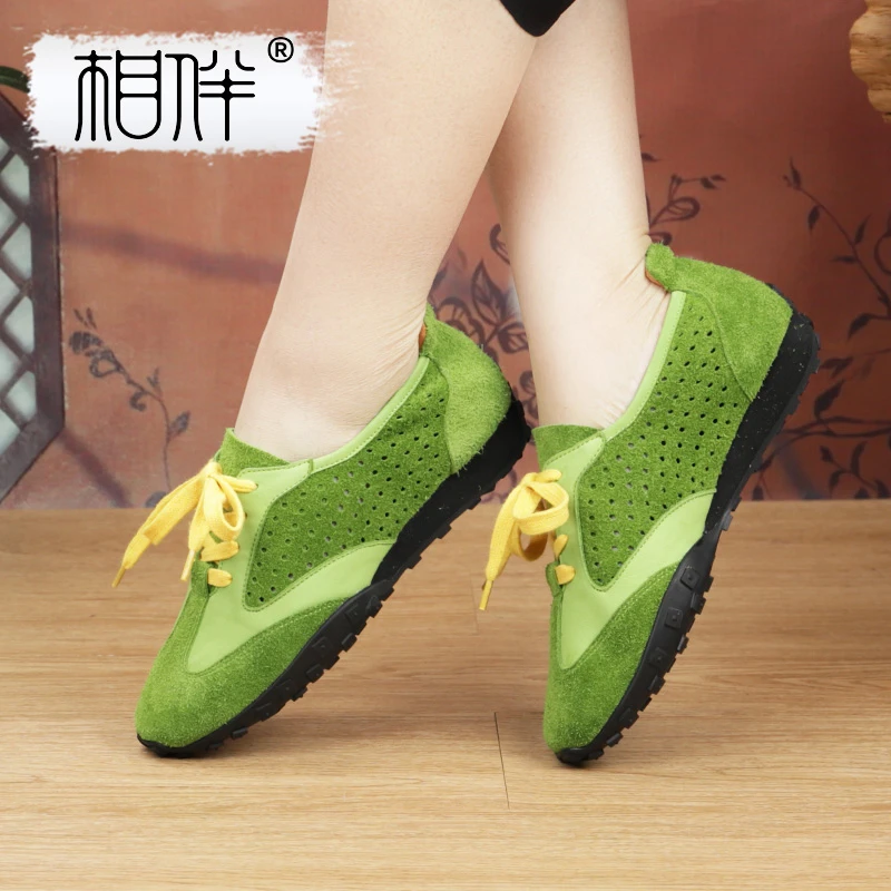 相伴复古手工女士休闲鞋民族风牛皮平底中老年妈妈鞋53159