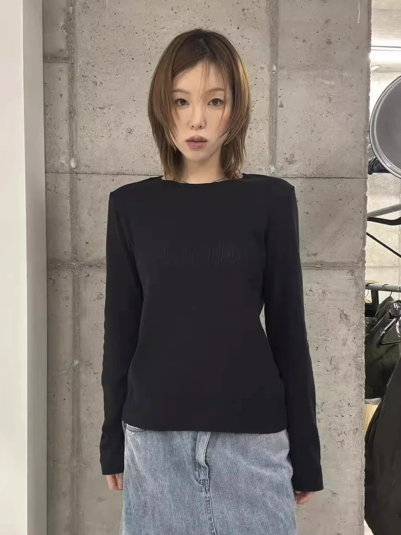 【NO退NO换】Janebirkin 圆领肌理感弹力长袖T恤/25062208