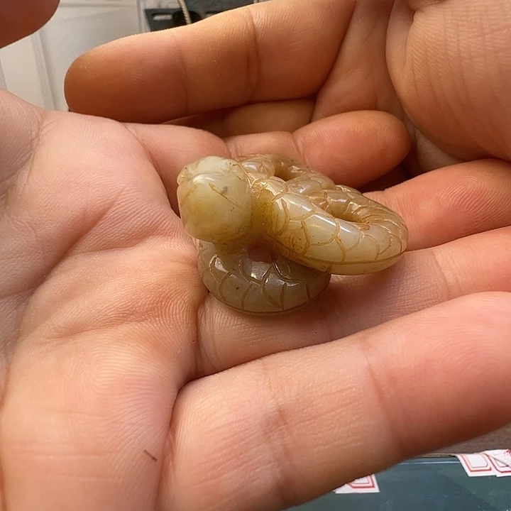 和田玉（糖玉）未镶嵌挂件