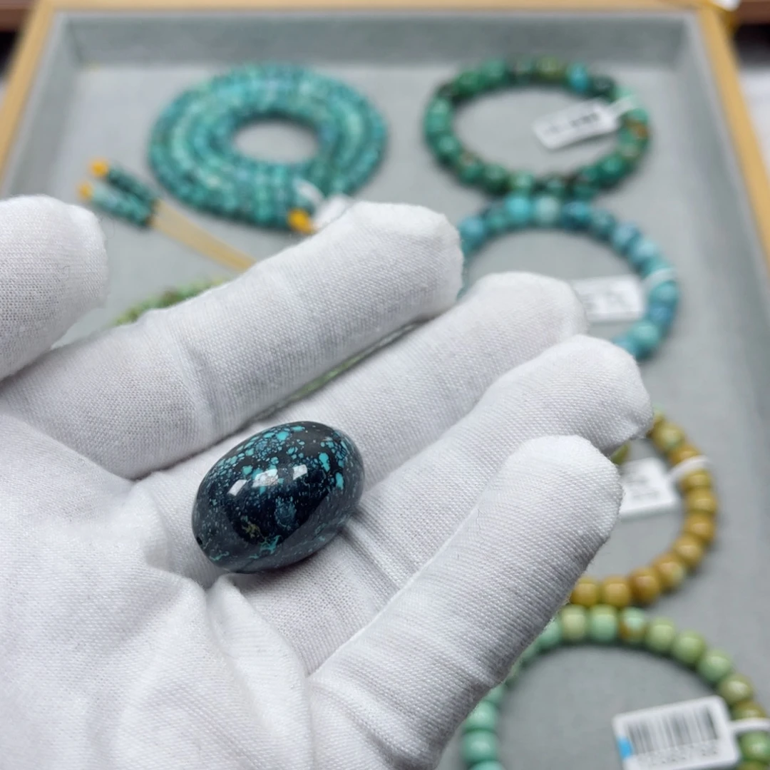 绿松石未镶嵌挂件