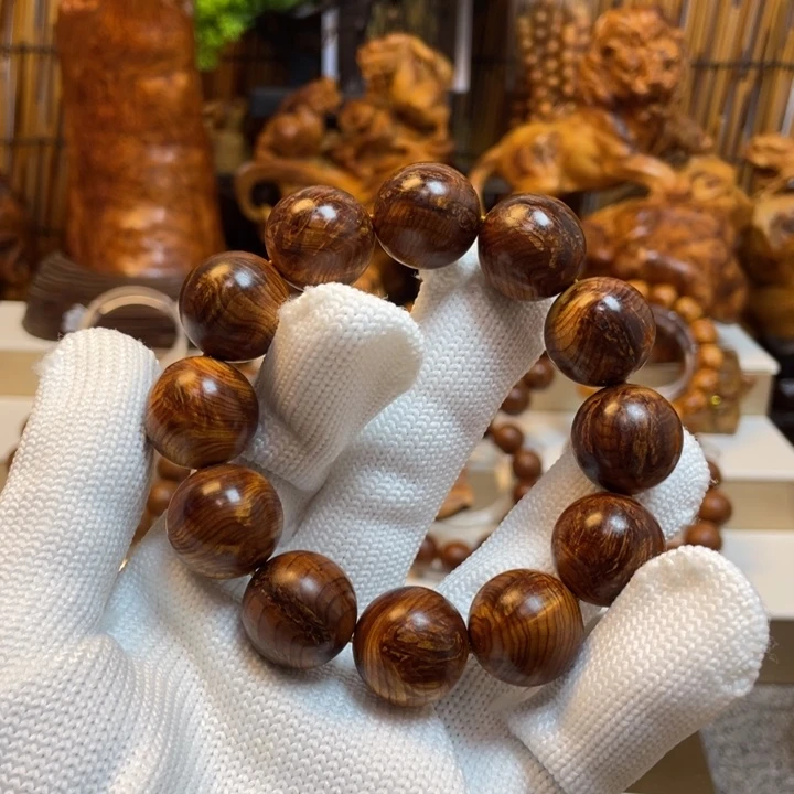 柏木用****6太行崖柏2.0陈化黑金刚雪花凤尾闪电变异瘤