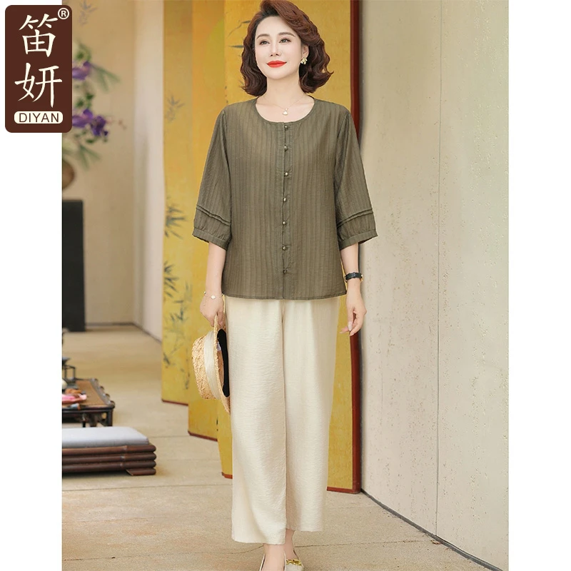 中年妈妈夏装洋气短袖衬衫套装2025新款中老年女夏季圆领宽松小衫
