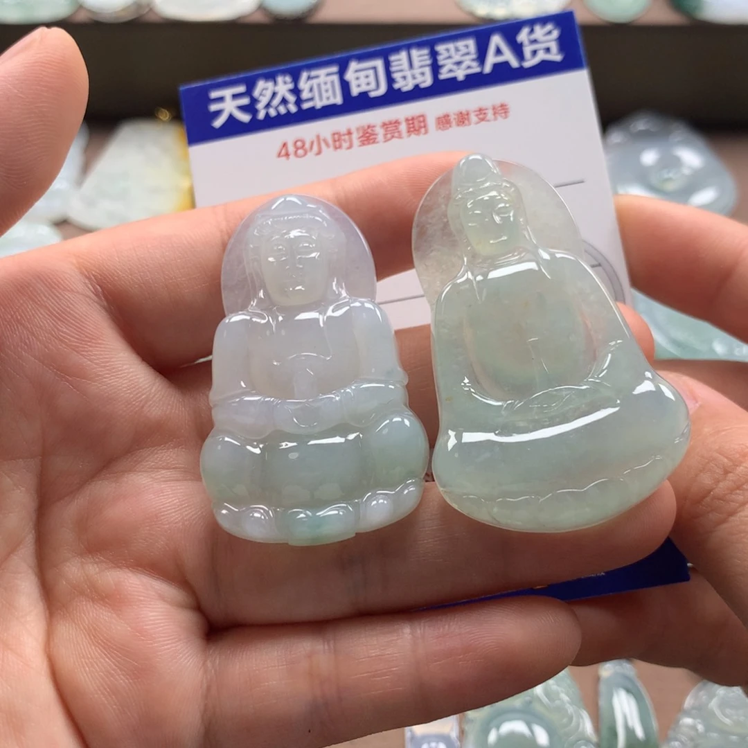 翡翠未镶嵌颈饰辰**咪天然翡翠