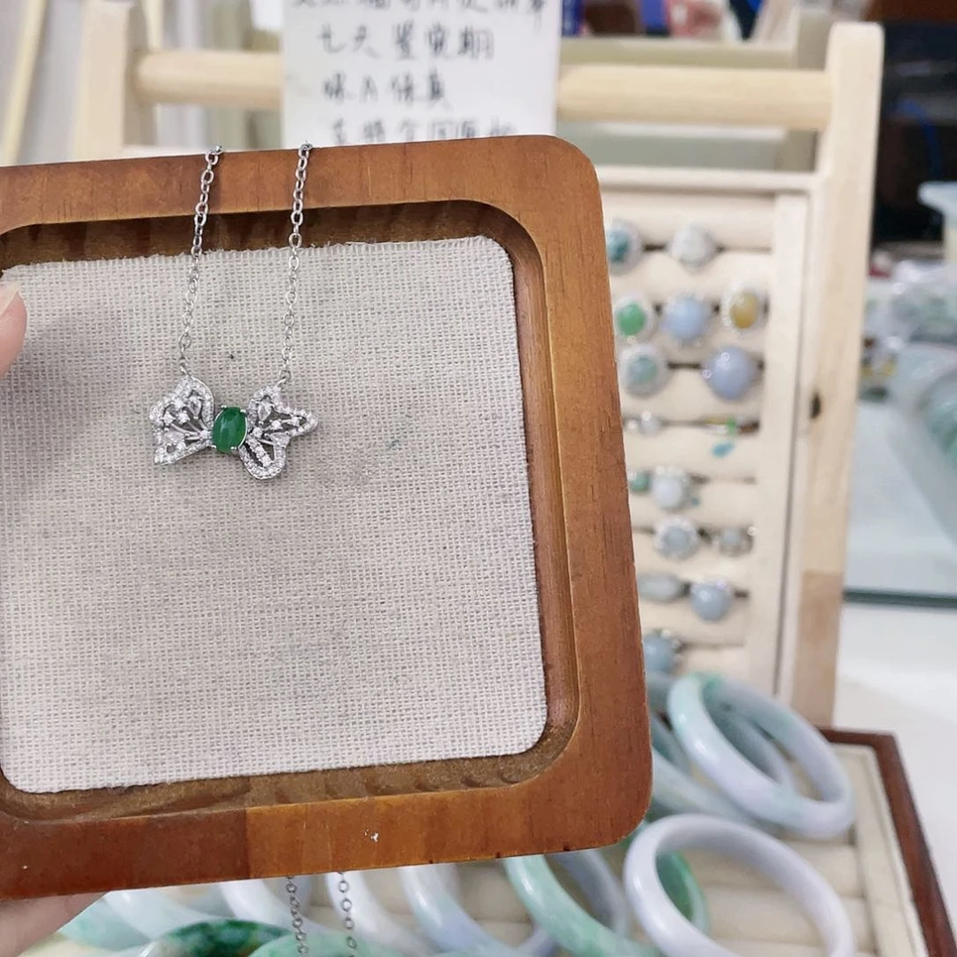 颈饰未镶嵌翡翠天然翡翠Ａ货