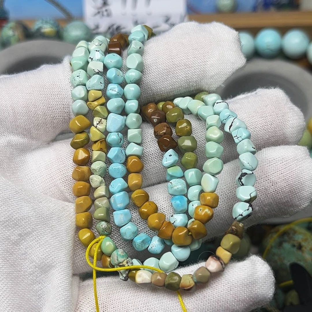 绿松石配饰未镶嵌