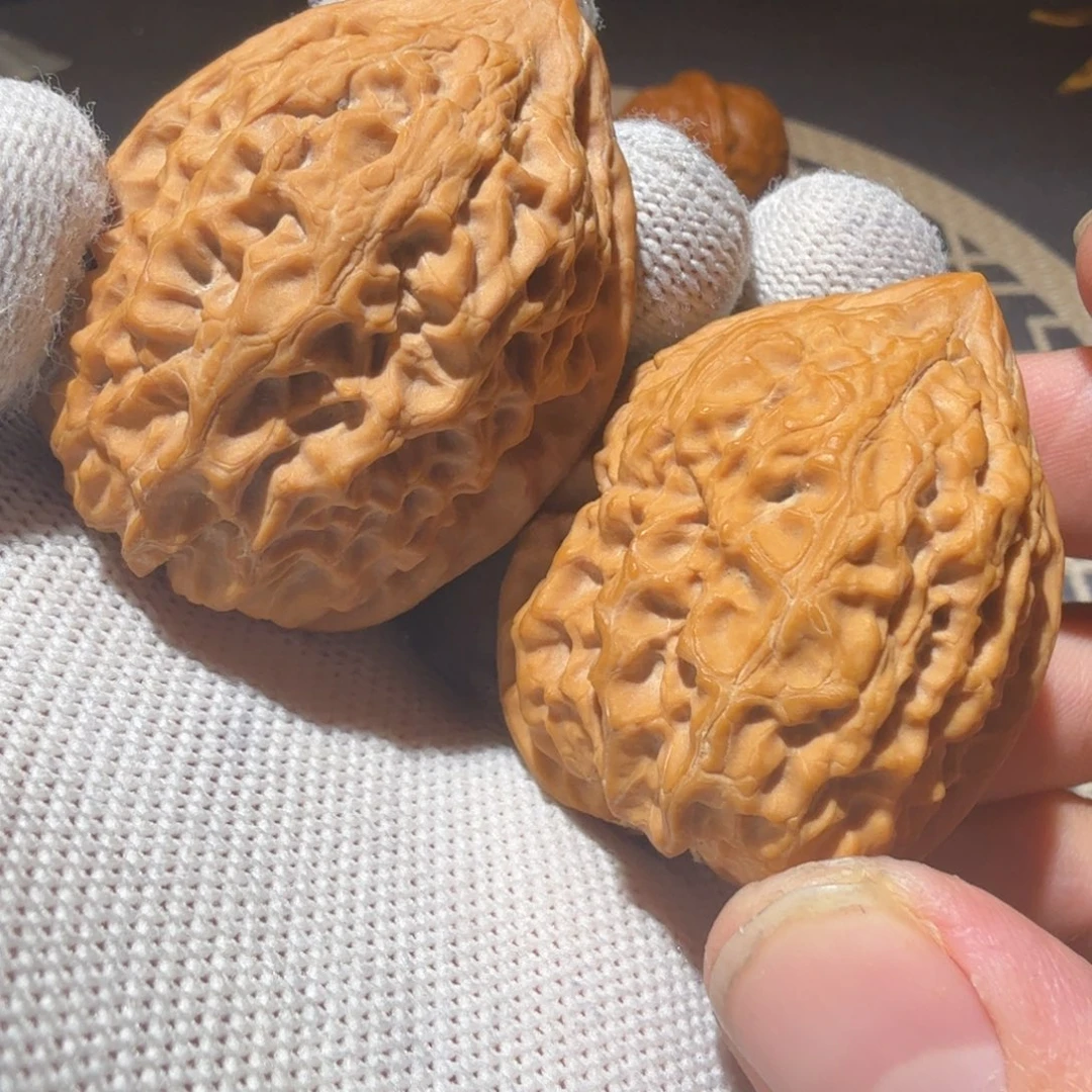 把件文玩核桃沈阳鸡心