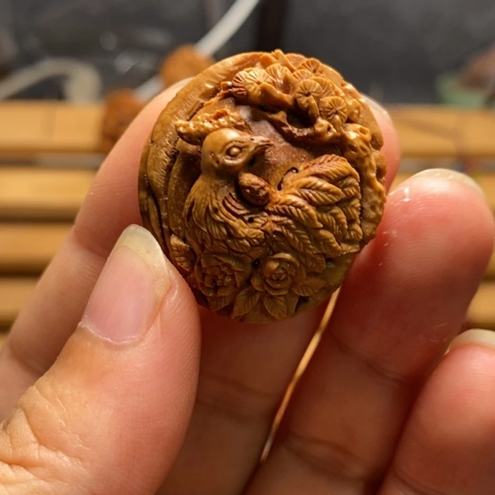 ****意桃核手工雕刻生肖鸡单颗