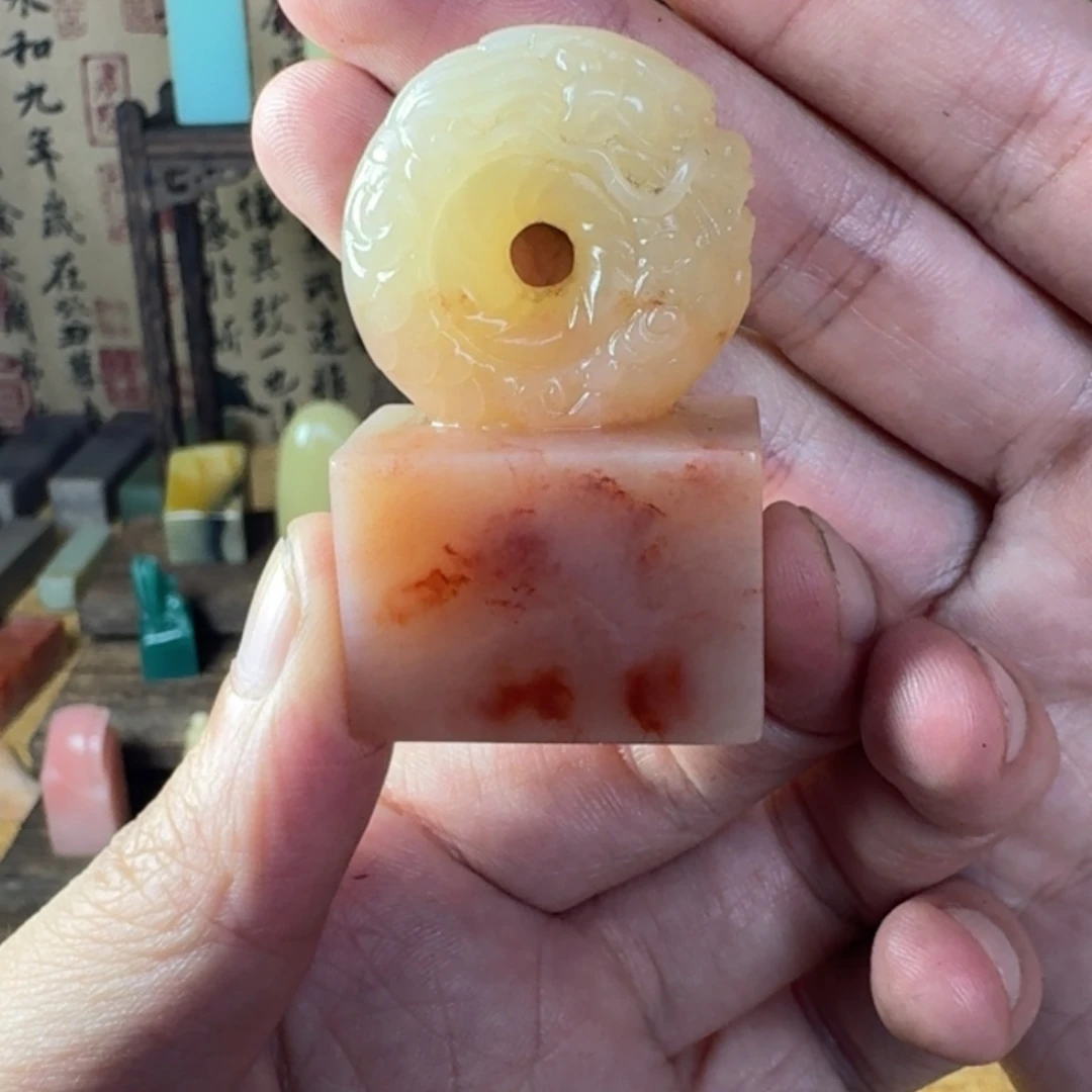 昌化石印石老挝石龙钮