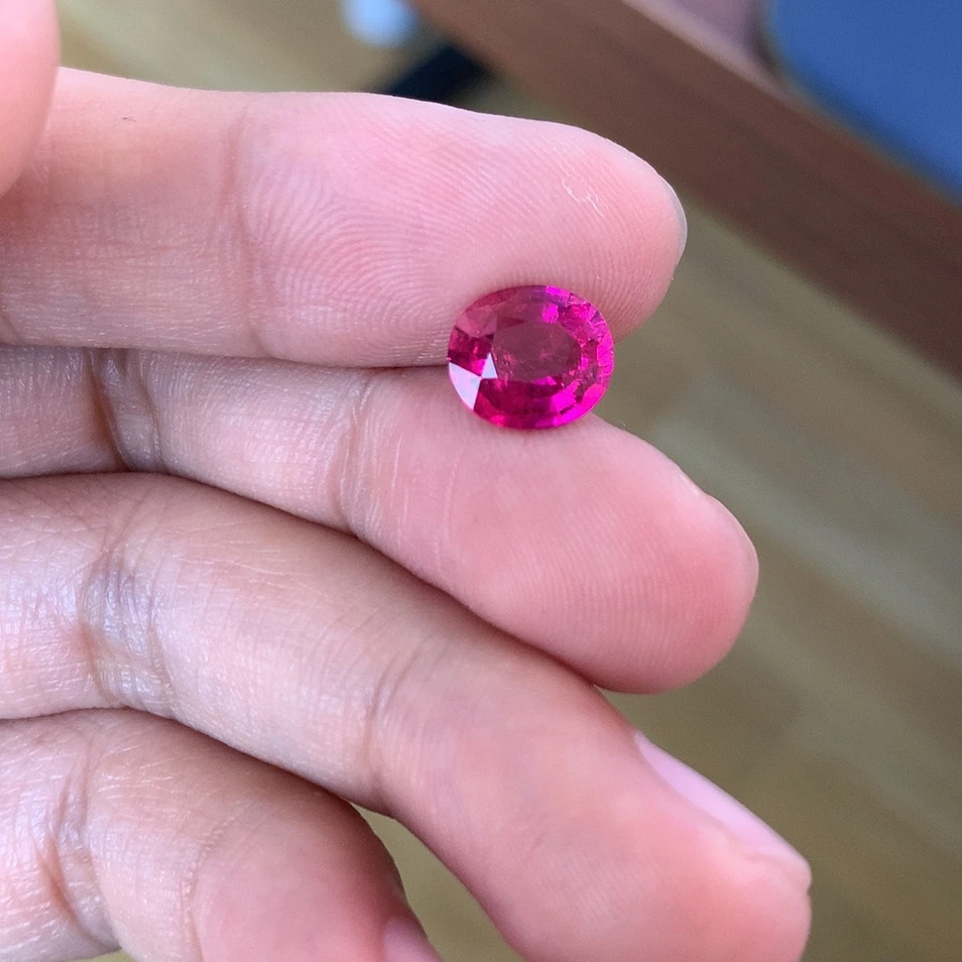 裸石未镶嵌碧玺2.28克拉卢比来