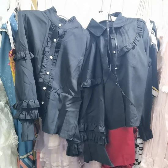 挂脖款黑色羊腿袖，宫廷风