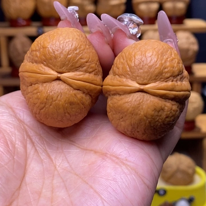 文玩核桃把件光头强19号38尺