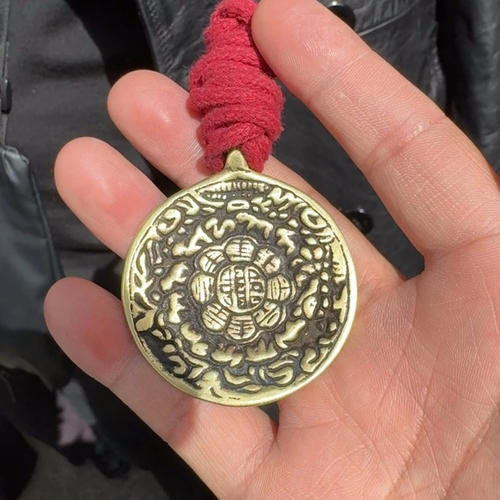 铜等金属材料的表面