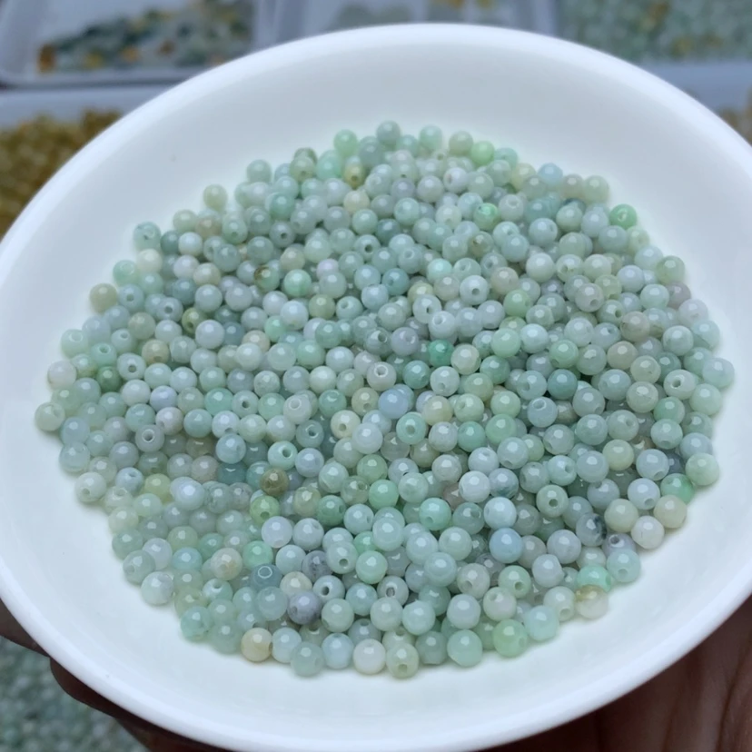 【闪购商品】翡翠手链未镶嵌卡3.2绿白200颗 福利