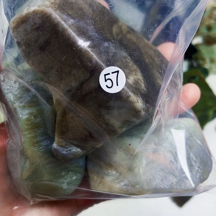 毅***）和田玉（糖玉）未镶嵌珠宝半成品