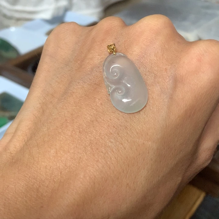 颈饰18K金镶嵌翡翠缅甸天然翡翠A货如意吊坠挂件
