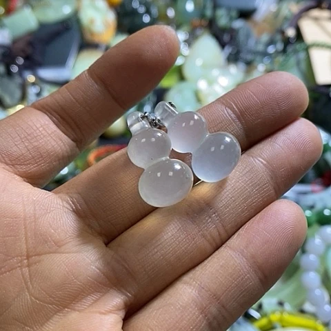岫玉耳环未镶嵌一对