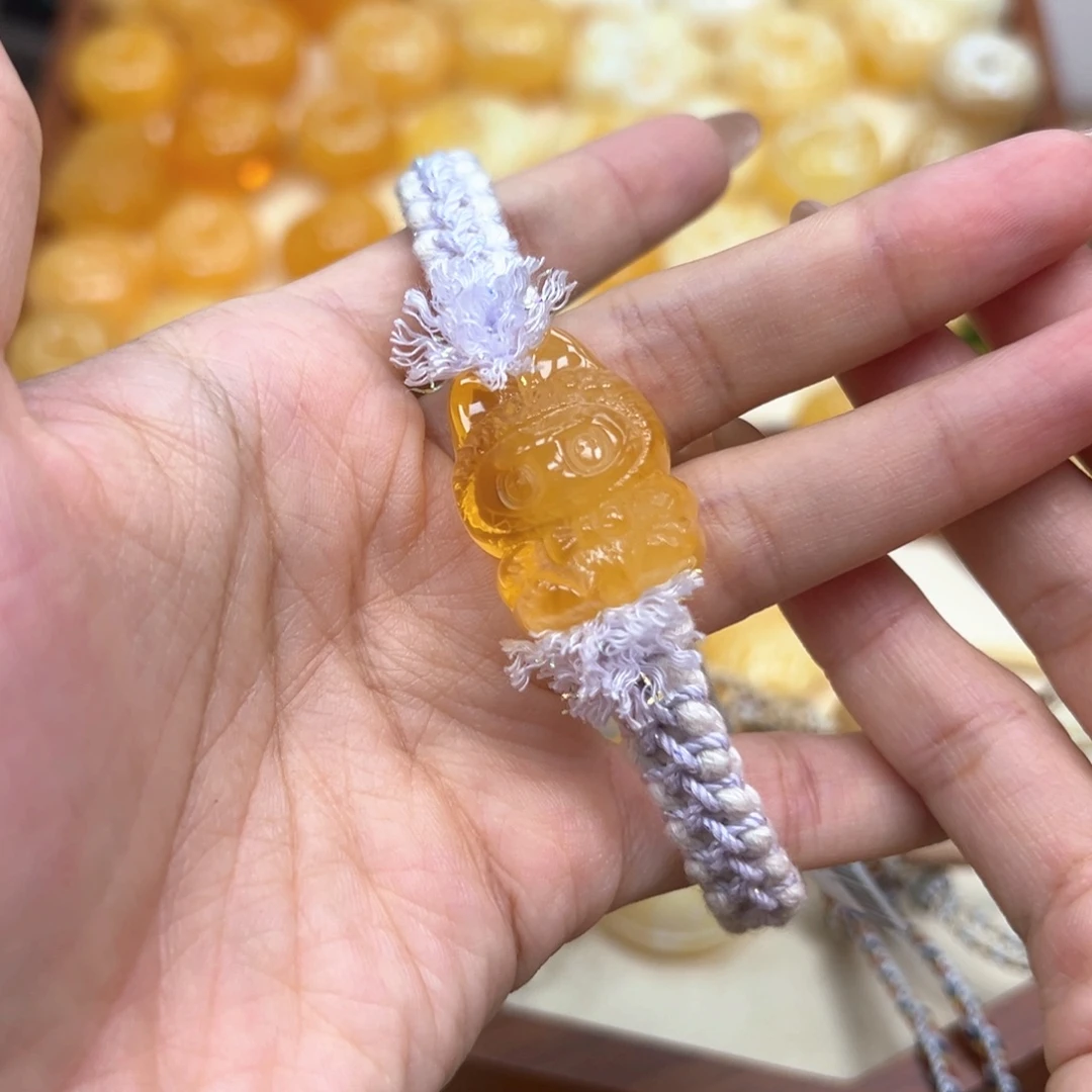 琥珀颈饰未镶嵌蜜蜡