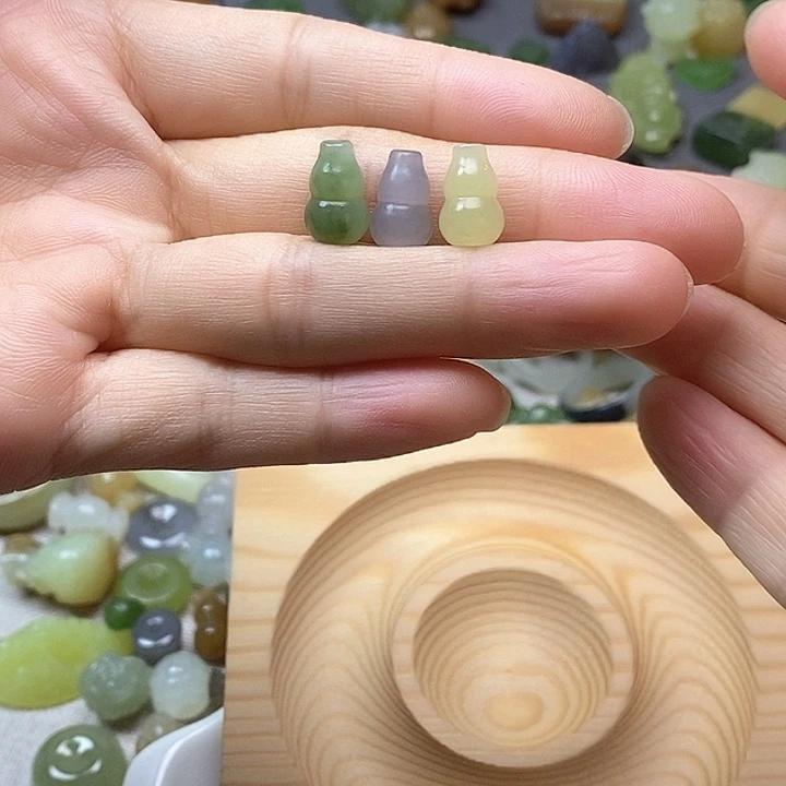 未镶嵌和田玉挂件冉*