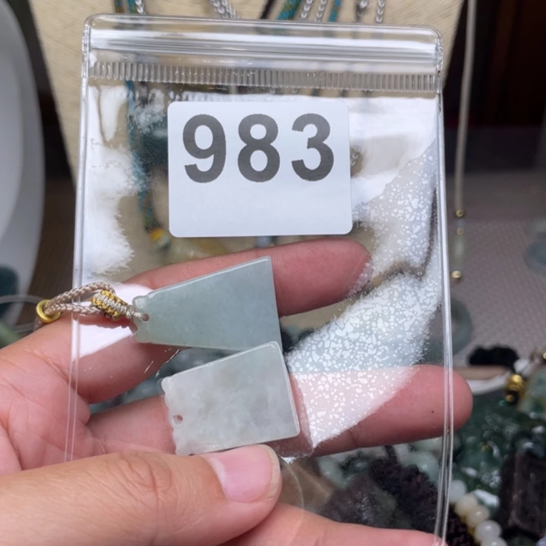 【闪购商品】翡翠颈饰未镶嵌༄****翡翠