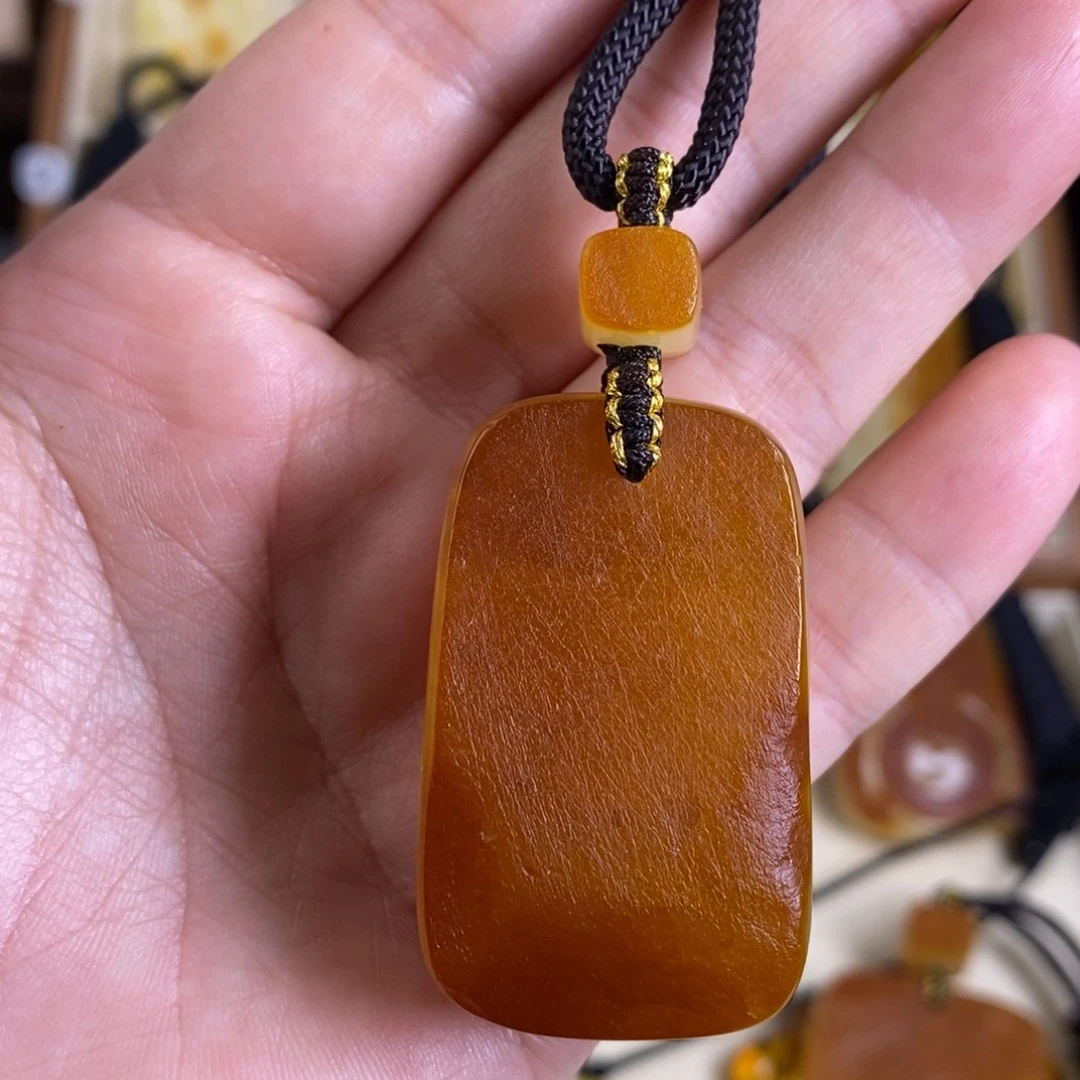 蜜蜡未镶嵌裸石大漠