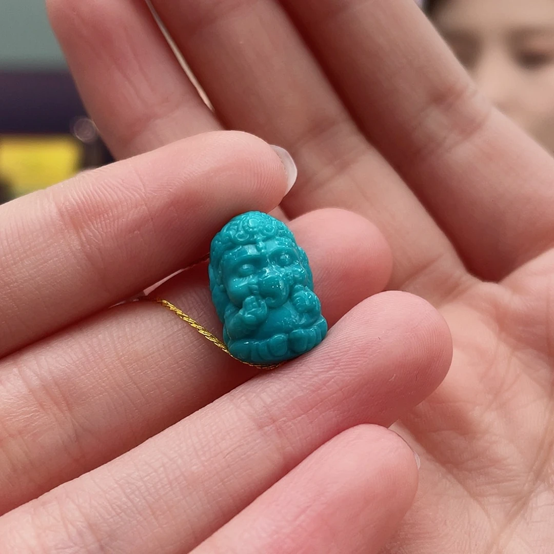 绿松石颈饰未镶嵌