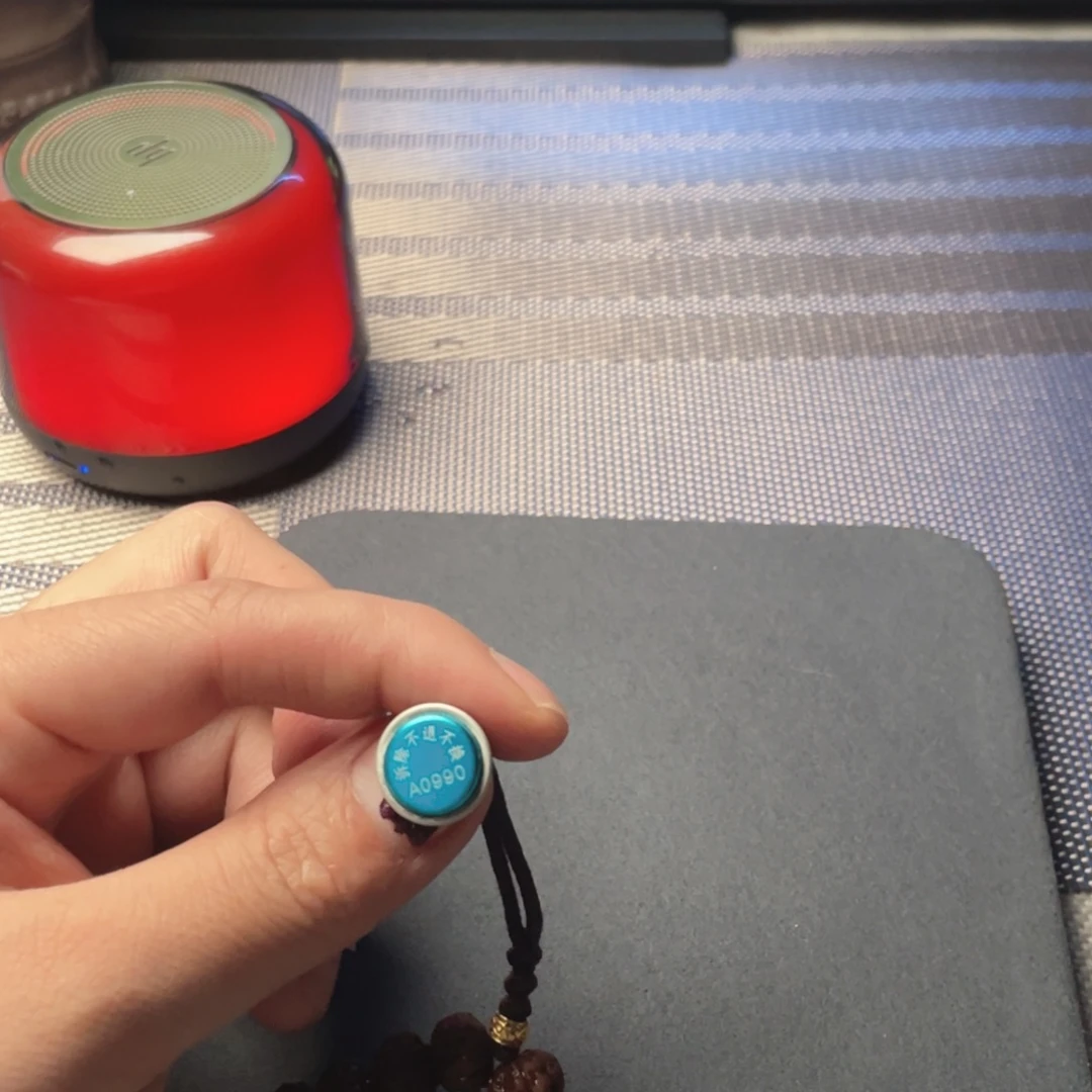 哈***生吊坠金刚菩提老树王毕业级