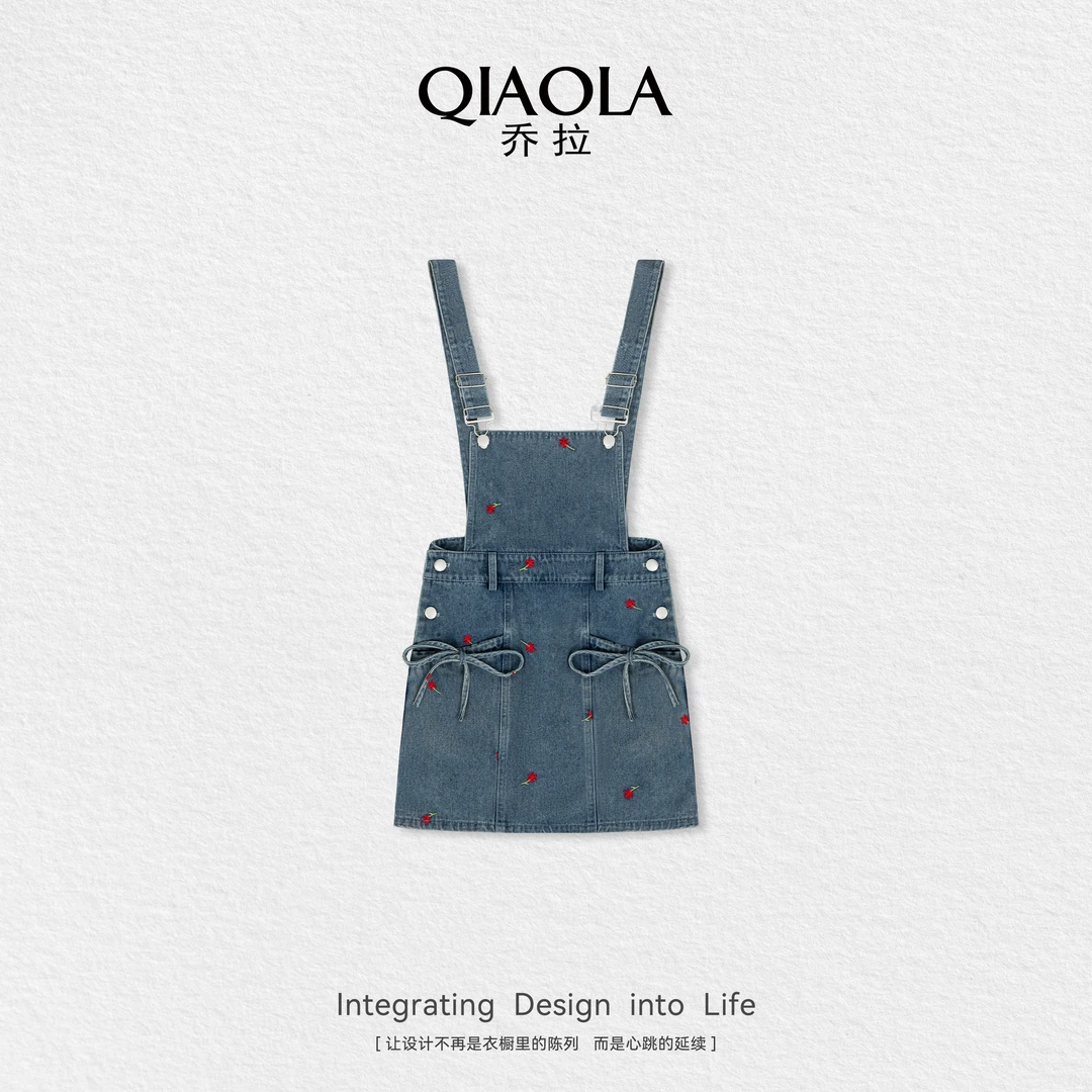 QIAOLA/乔拉【海岛姑娘】夏季新款牛仔绣花透气百搭牛仔背带裙预售