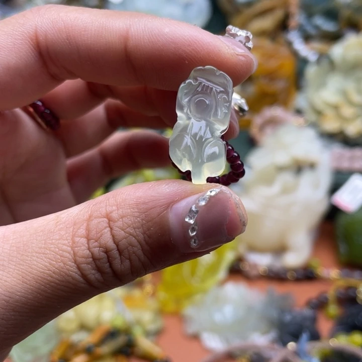 蛇纹石玉未镶嵌吊坠