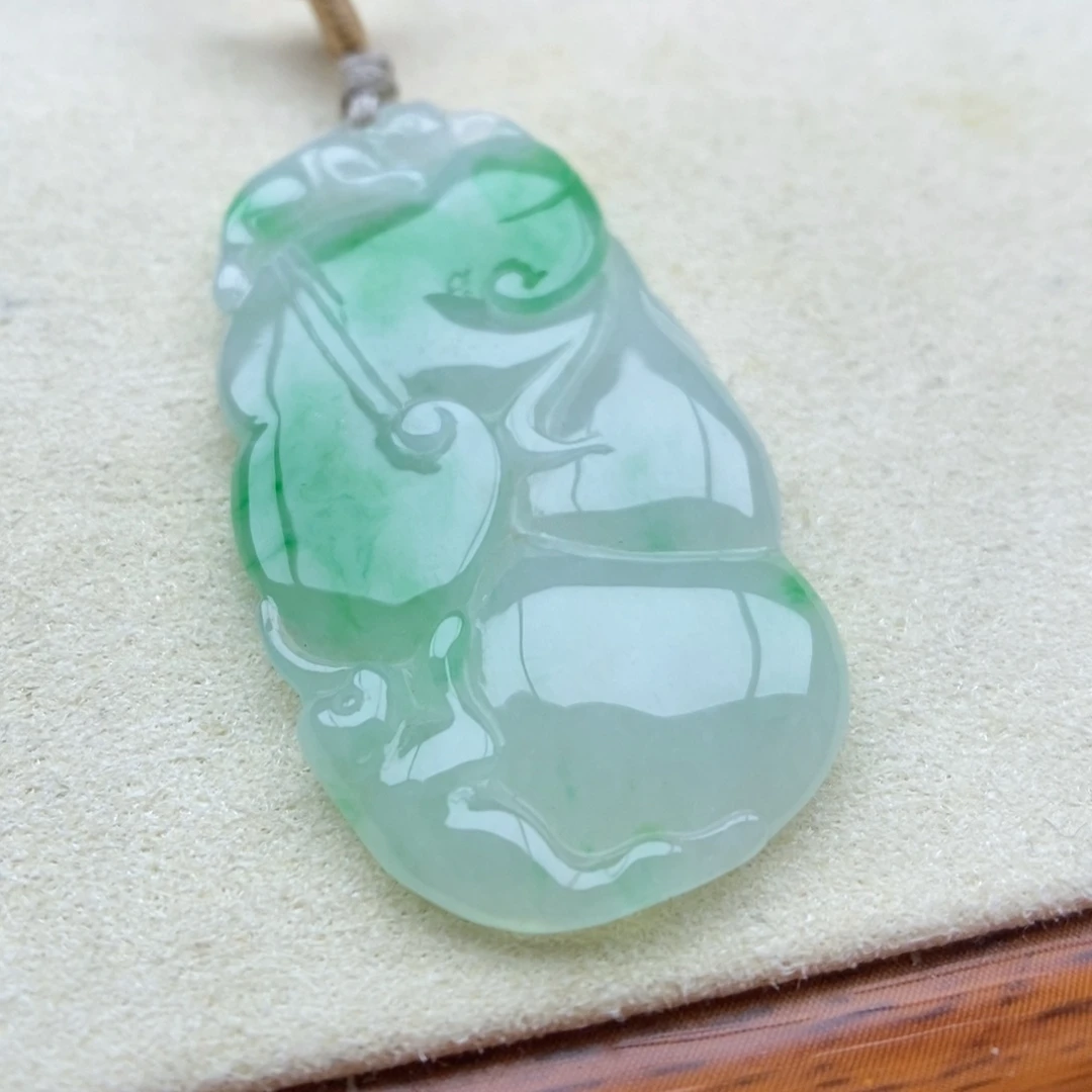 翡翠未镶嵌颈饰吊坠7