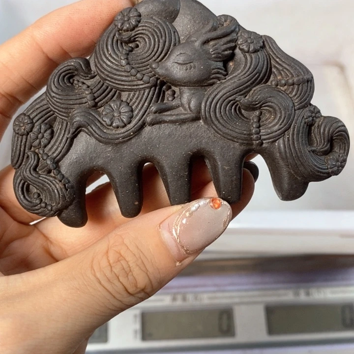 泥塑何首乌凤九合香梳