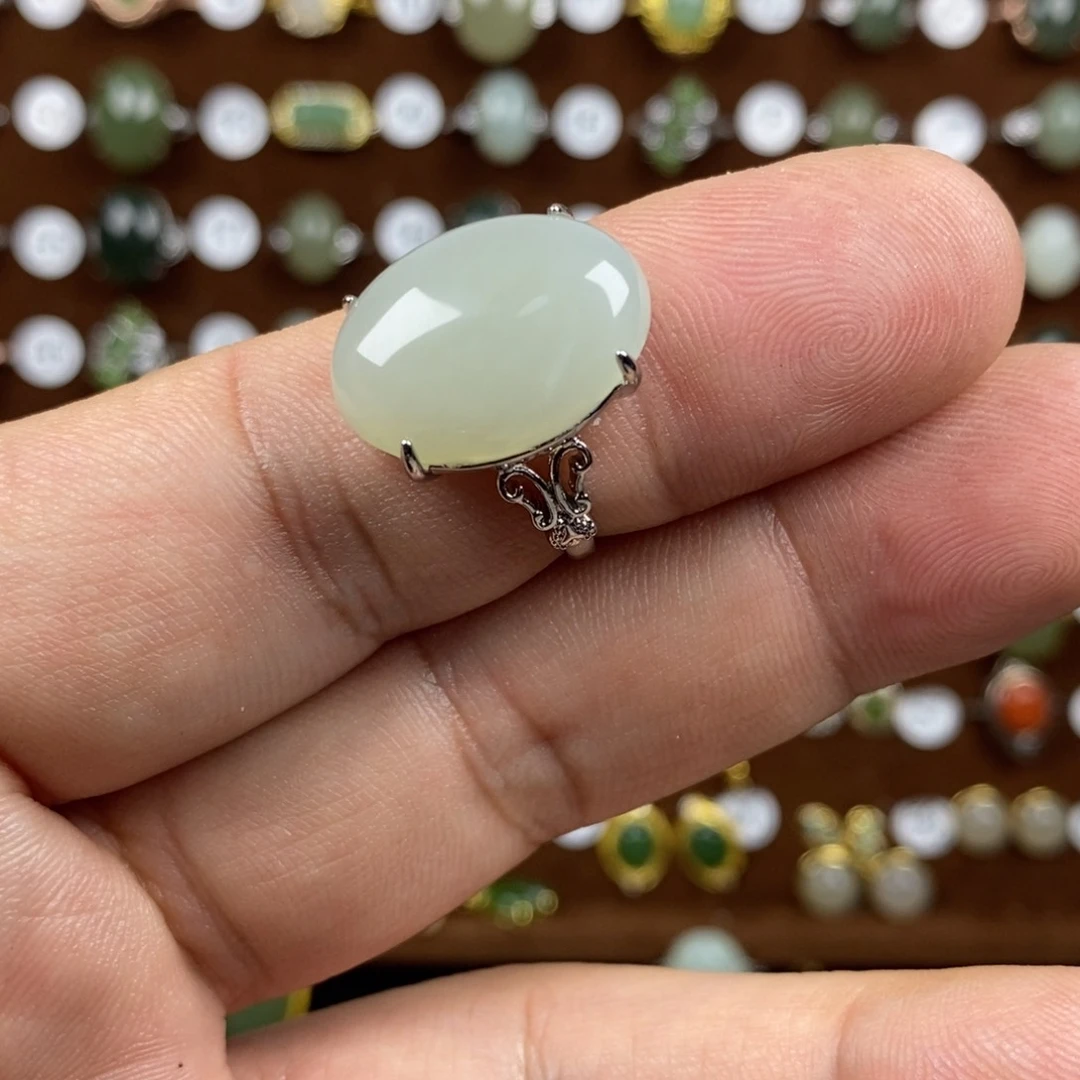 和田玉（青白玉）戒指合金