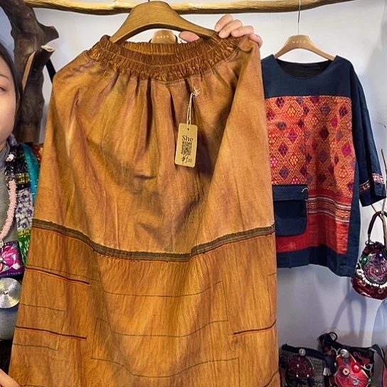 织绣手工制作工艺半身裙