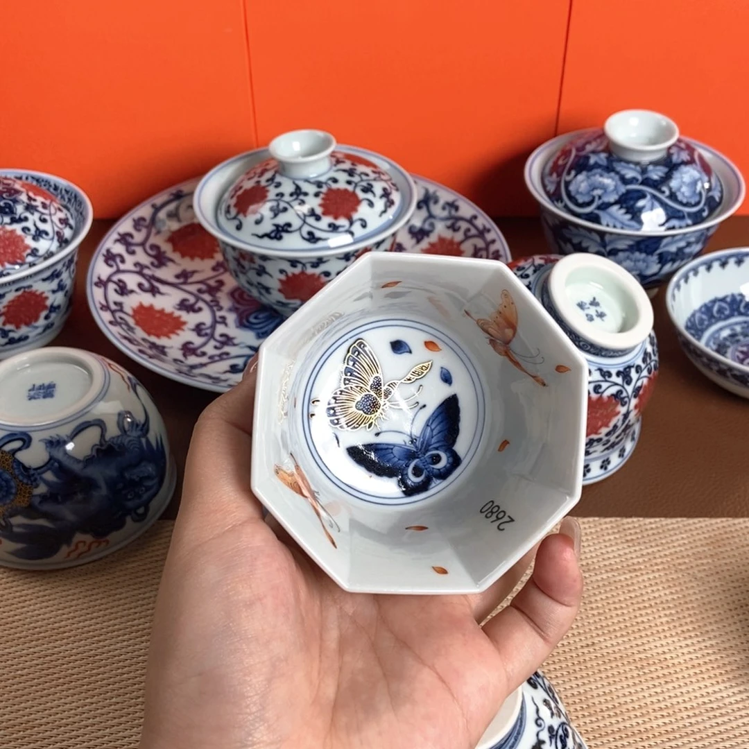 洪印慕名青花矾红描金蝴蝶八方杯