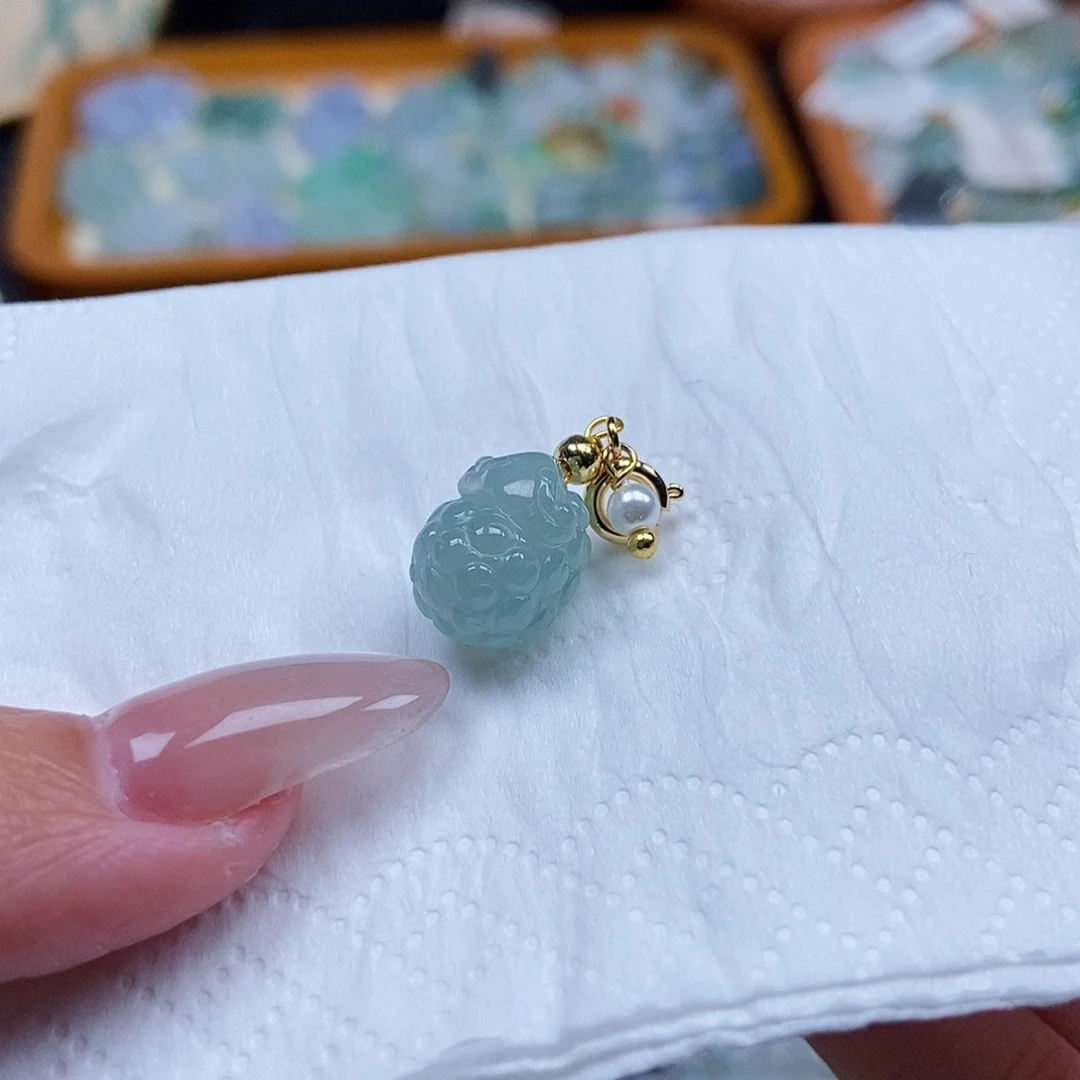 未镶嵌挂件翡翠闪