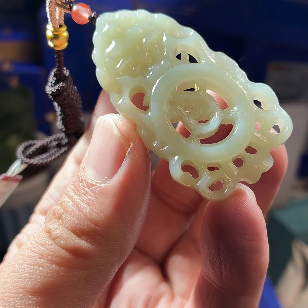 和田玉（糖玉）未镶嵌颈饰