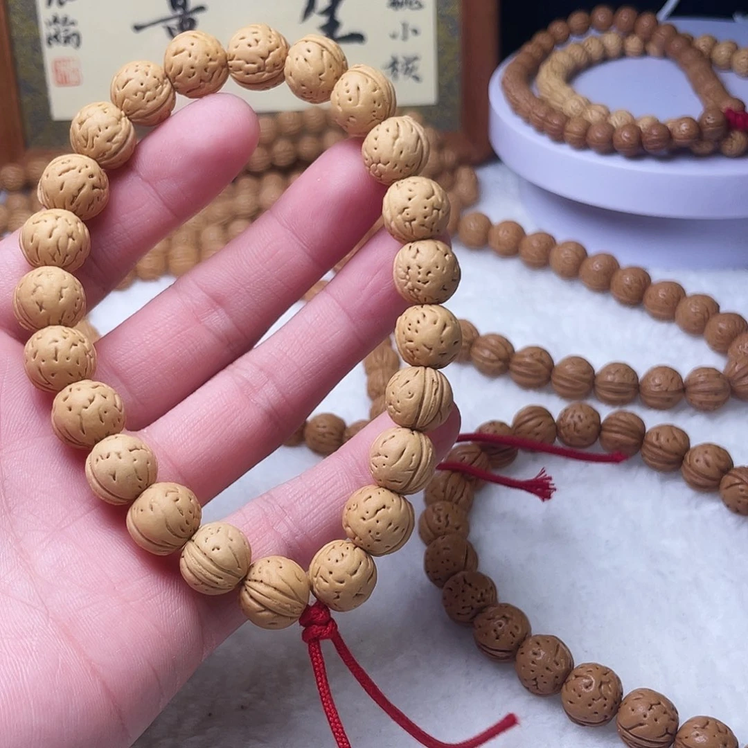 核桃木/黑胡桃（胡桃木）13野生桃核手持