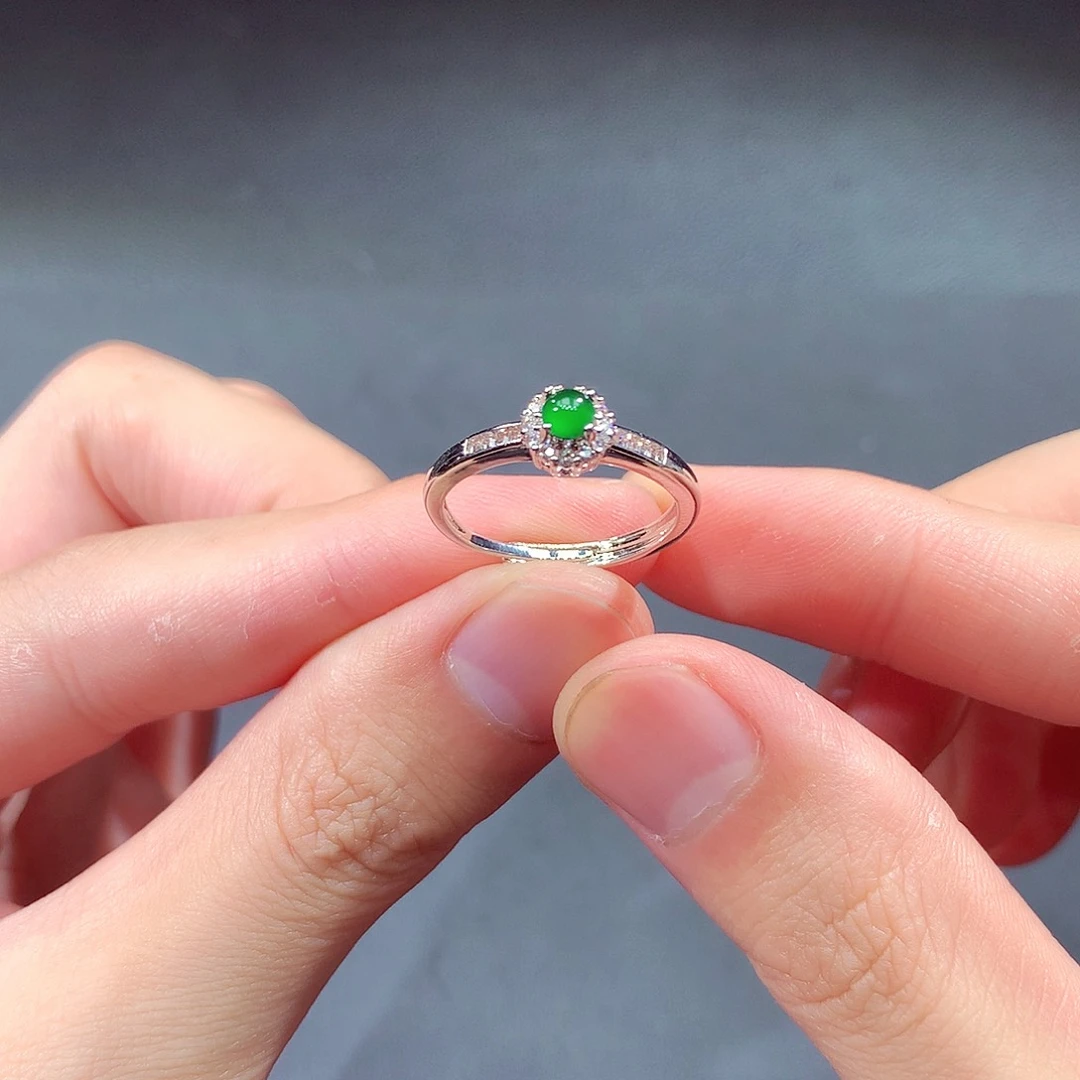 翡翠戒指未镶嵌翡翠