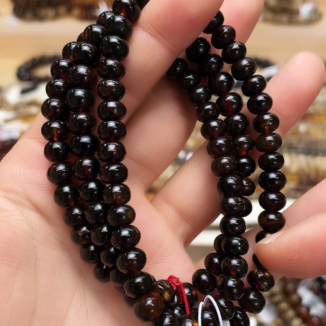 未镶嵌琥珀裸石七70247