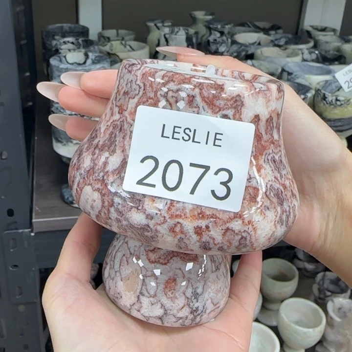 X2073.         檀香味道