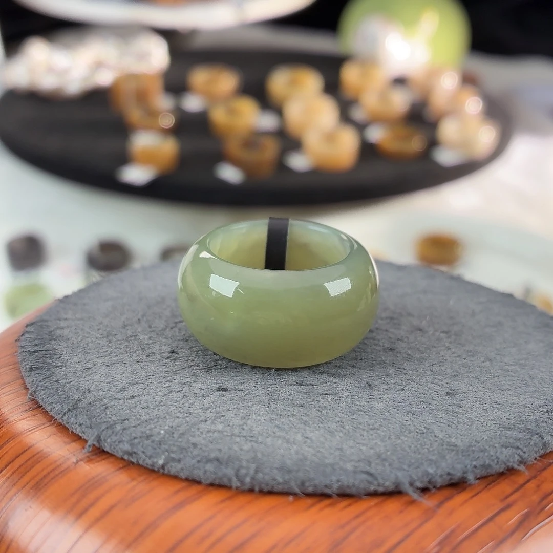 和田玉未镶嵌戒指b51绿墩18有包容不退换