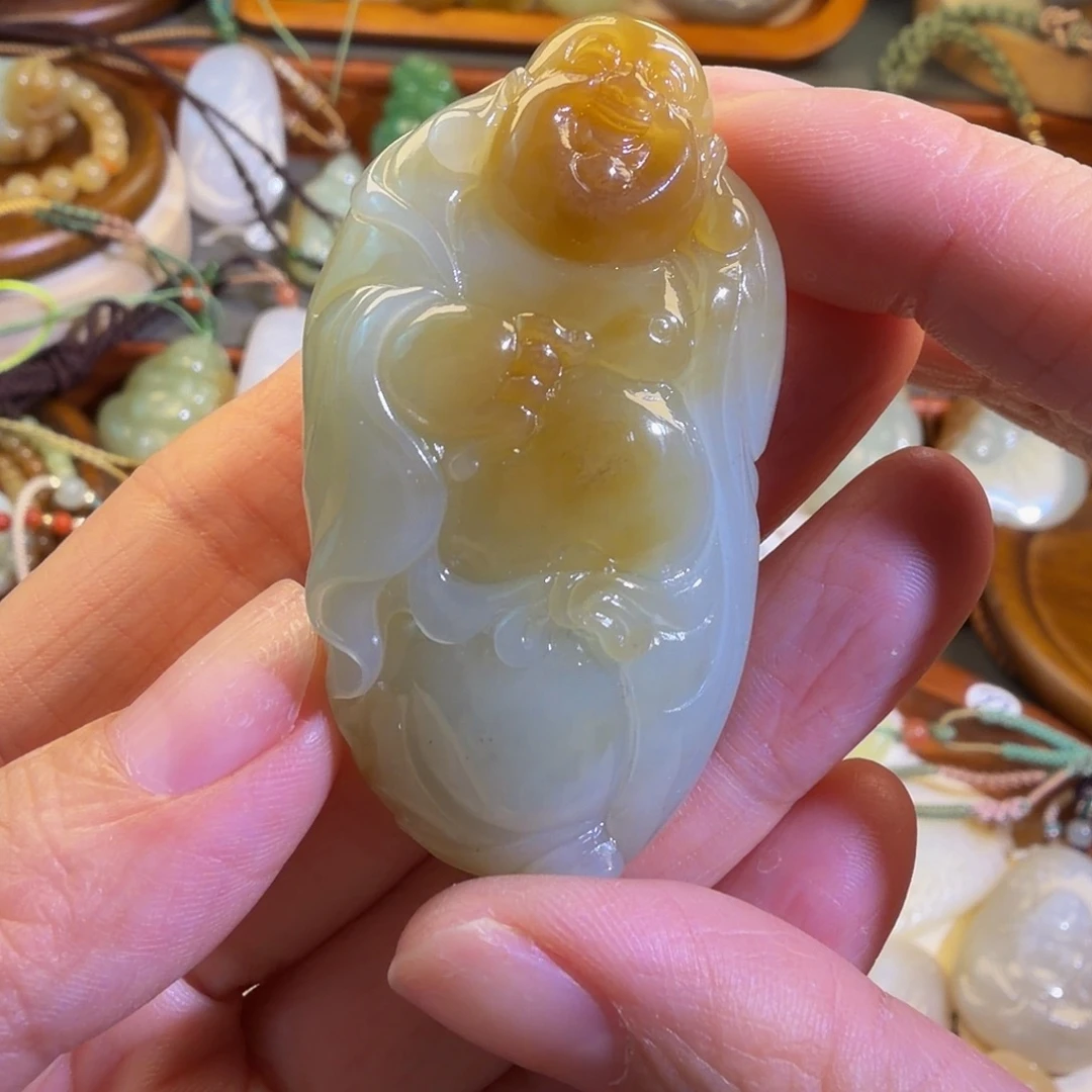 和田玉未镶嵌颈饰