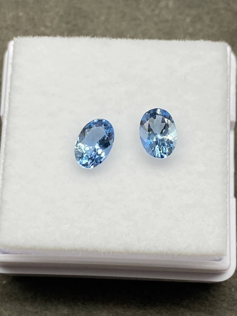 天然超级圣玛利亚海蓝宝耳钉料0.83克拉