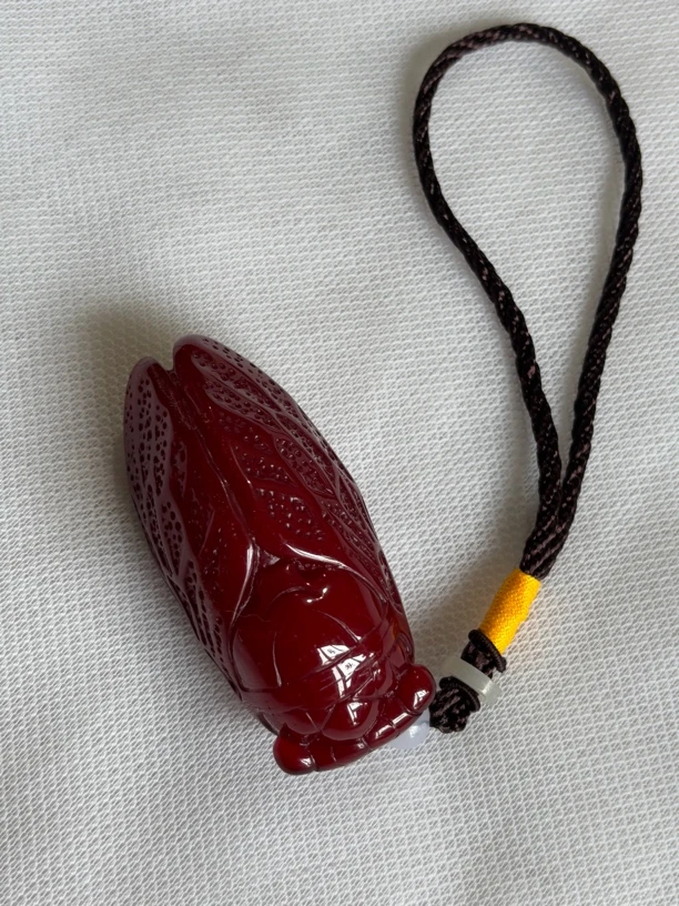 A002蜜蜡知了手把件