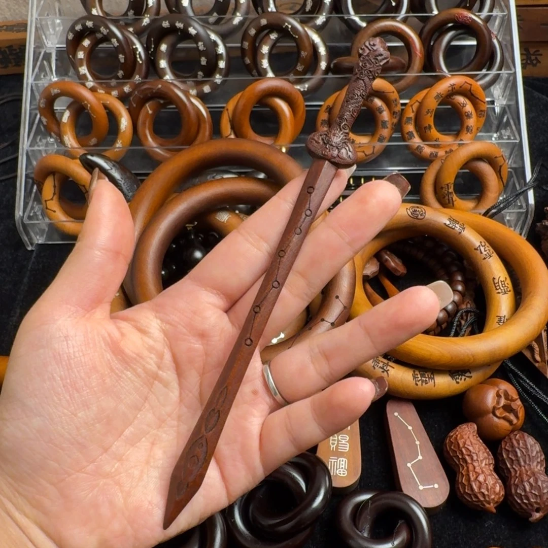 V***赫枣木老料六七星剑