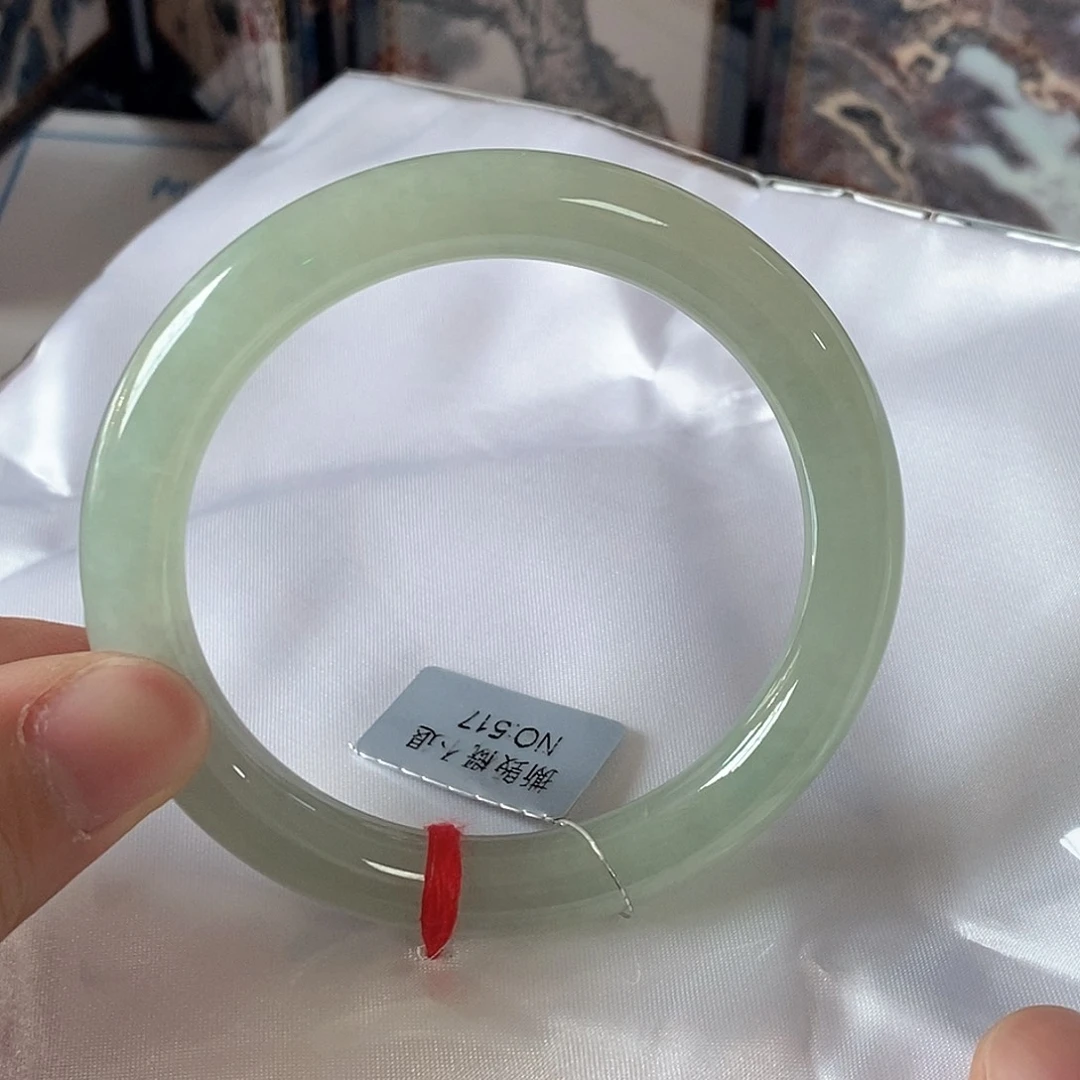 翡翠未镶嵌手镯（圆镯）