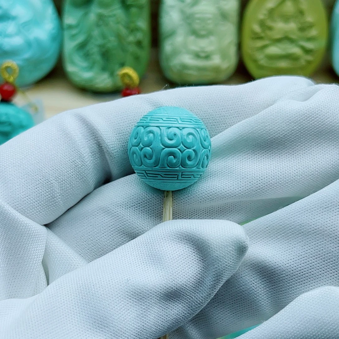 绿松石未镶嵌珠宝奇石