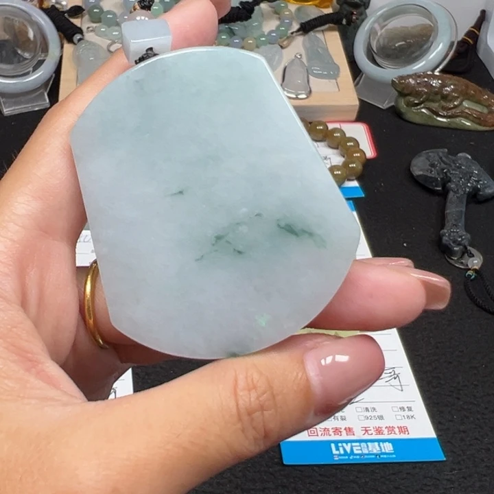 翡翠未镶嵌颈饰天然A货缅甸翡翠
