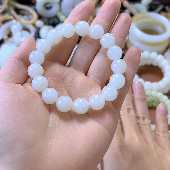 和田玉未镶嵌手串