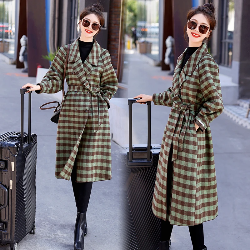 韩版高级感秋冬新款双排扣过膝洋气减龄呢子格子大衣外套中长款